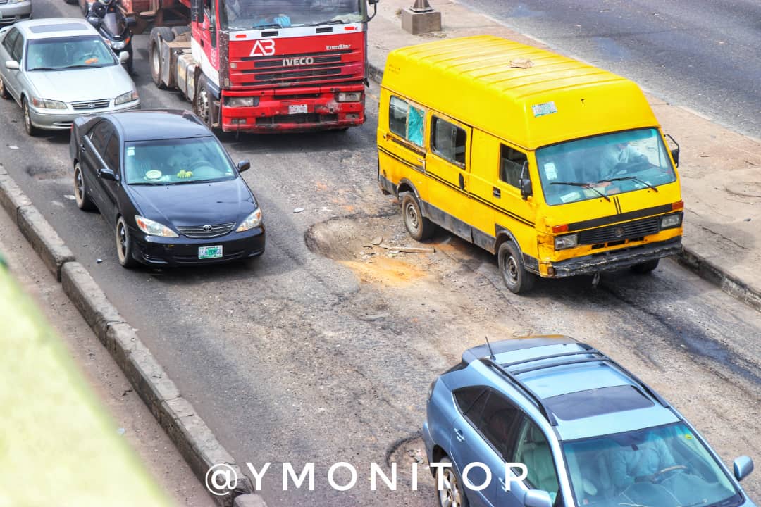 ymonitorng's tweet photo. Dear @LSPWC_Official , this section of Ikorodu road at Maryland inward Idiroko, inside the Independence tunnel need your attention..
#potholetracker
#Fixthispothole
@followlasg https://t.co/TlNUoA0JUJ