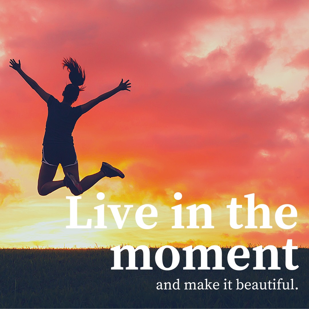 PinktheBasin's tweet photo. Happy bright and shiny new week, everyone! I know...it's #Monday. Don't forget to live in the moment. Today will be as good as your #attitude is!  :) #positivity #MondayMotivation https://t.co/e7zKyDQJL9