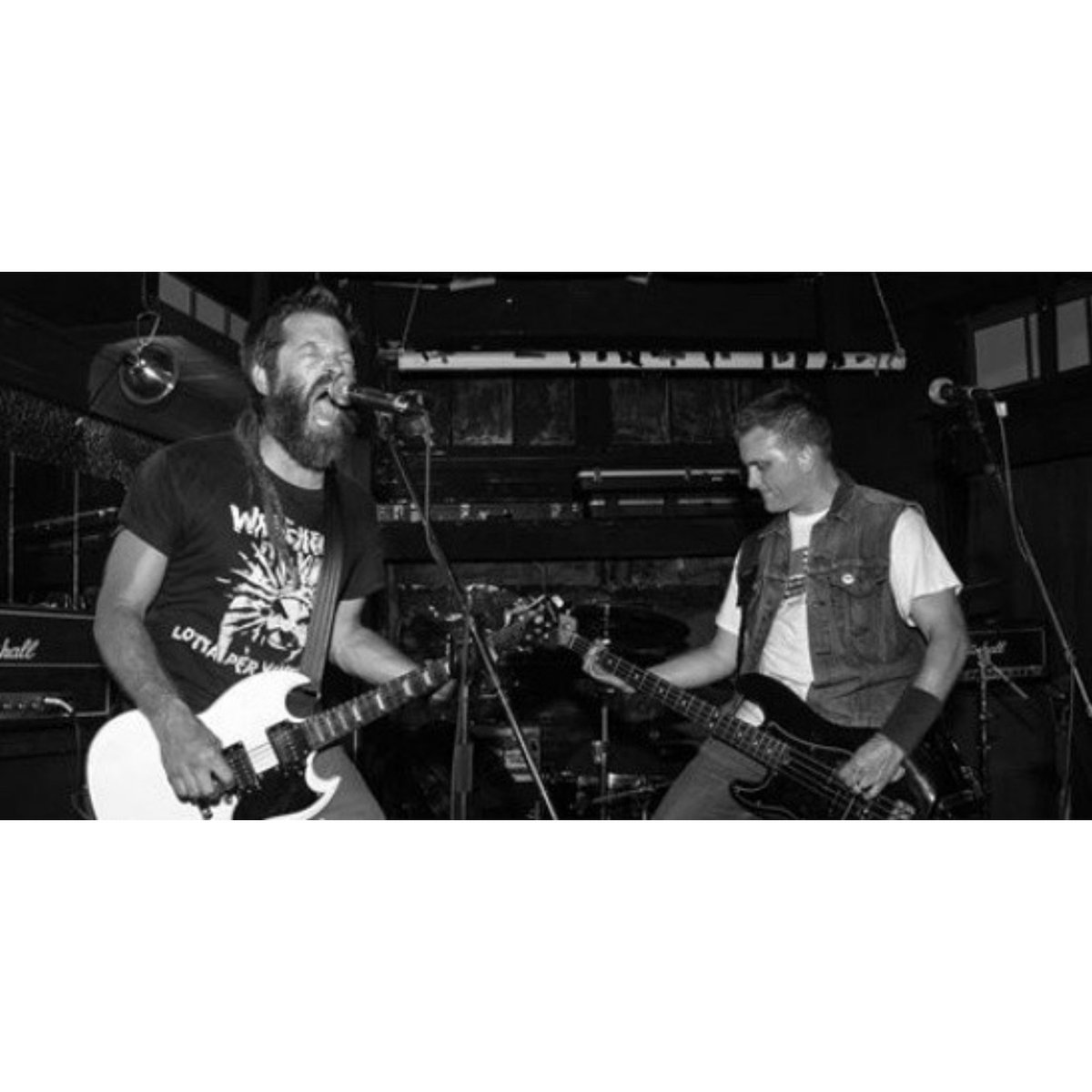 exitrecs's tweet photo. OUT NOW! EXIT047
•

DEATH RIDGE BOYS - EP Collection

Formed in 2017, Death Ridge Boys are made up of former members of Talk Is Poison, Pressing On,Petite, PMS 84 and Raw Nerves with a sonic foundation set in Oi! punk and a lyrical point of view. https://t.co/k1fhEPRuVc