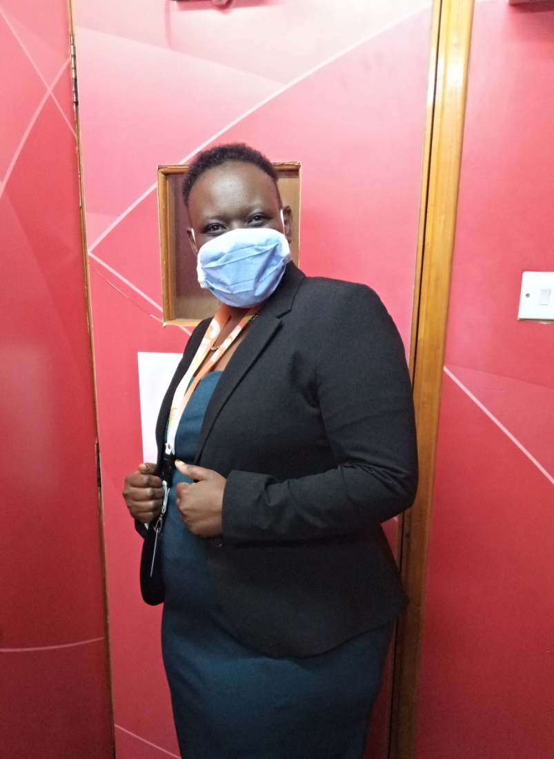 #kalakala Kamata position sasa mpaka 8pm
Unawakilisha area code gani?
Ni Mama Kanisa aka Bwibo 77 mstudio <a href="/pakadima1/">Pamela Kadima</a> <a href="/martshiku/">Shifalongo the MC</a>