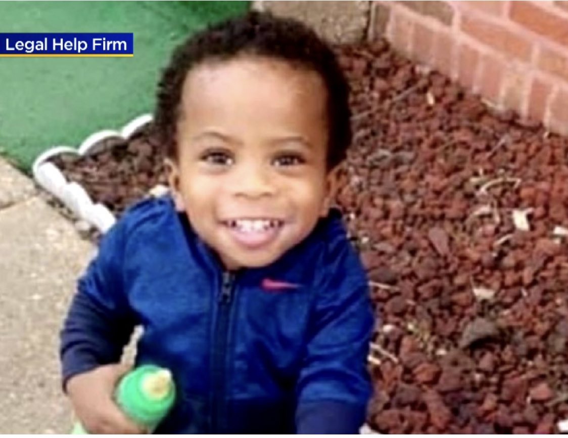 robbystarbuck's tweet photo. 14 people were killed in Chicago this weekend including a one year old and a ten year old. In the entire country 14 unarmed Black people were shot by police in all of 2019. One is a much bigger problem than the other but no one is marching to stop it. Why? https://t.co/uYpVuknwNi https://t.co/LBixg4kZdh