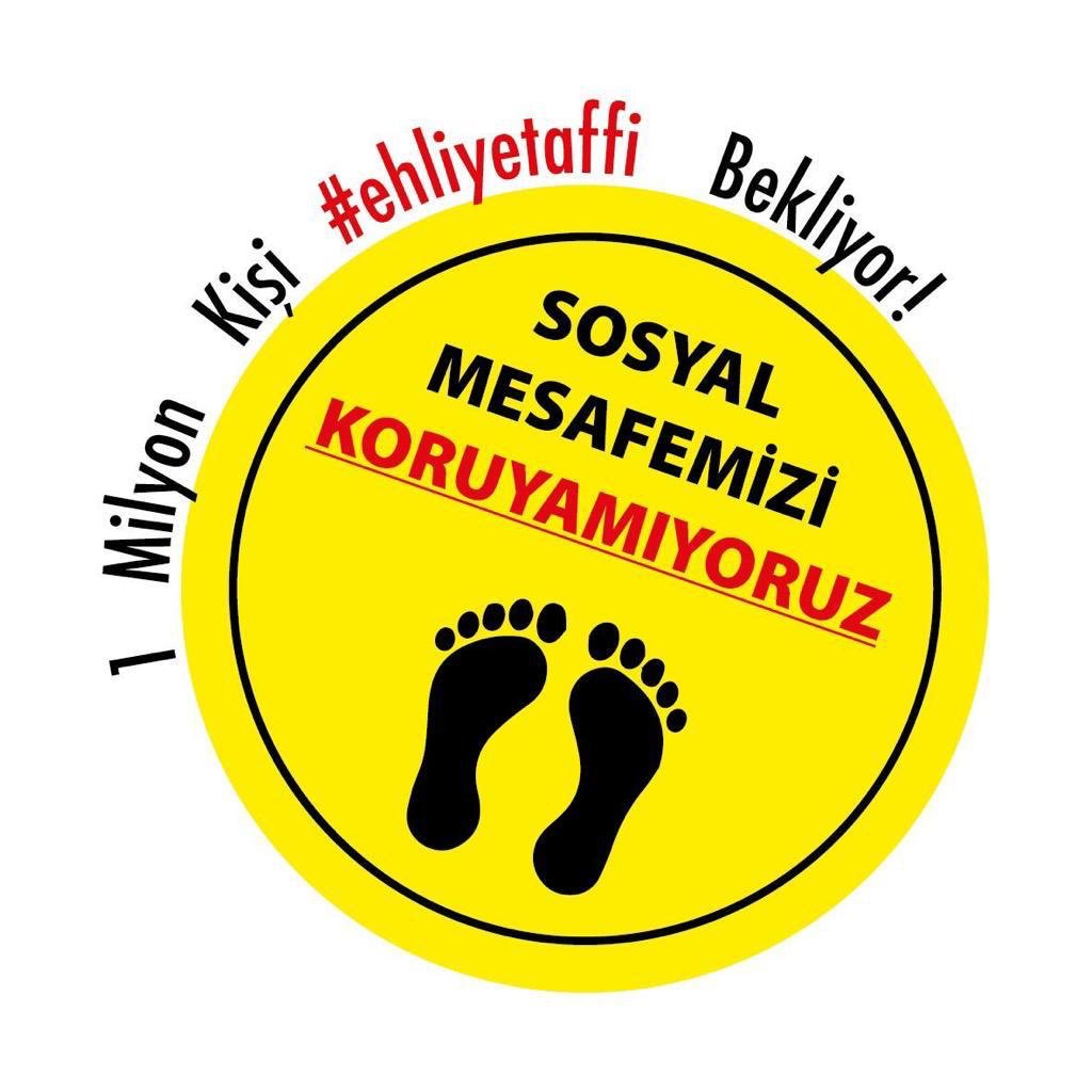 sakirciceka's tweet photo. #ehliyetaffı şart insanlar  #intihar düşünüyor. #EhliyetAffıMecliste https://t.co/UWzrwbYRJ2