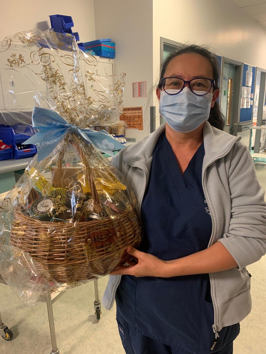 Another beautiful basket from @aboostforthebr1 for one of our lovely staff members - enjoy your luscious goodies Tina 🥰 #oneteam #teamicu #adulticu #CTICU #aboostforthebrave @StGeorgesTrust @BACCNUK