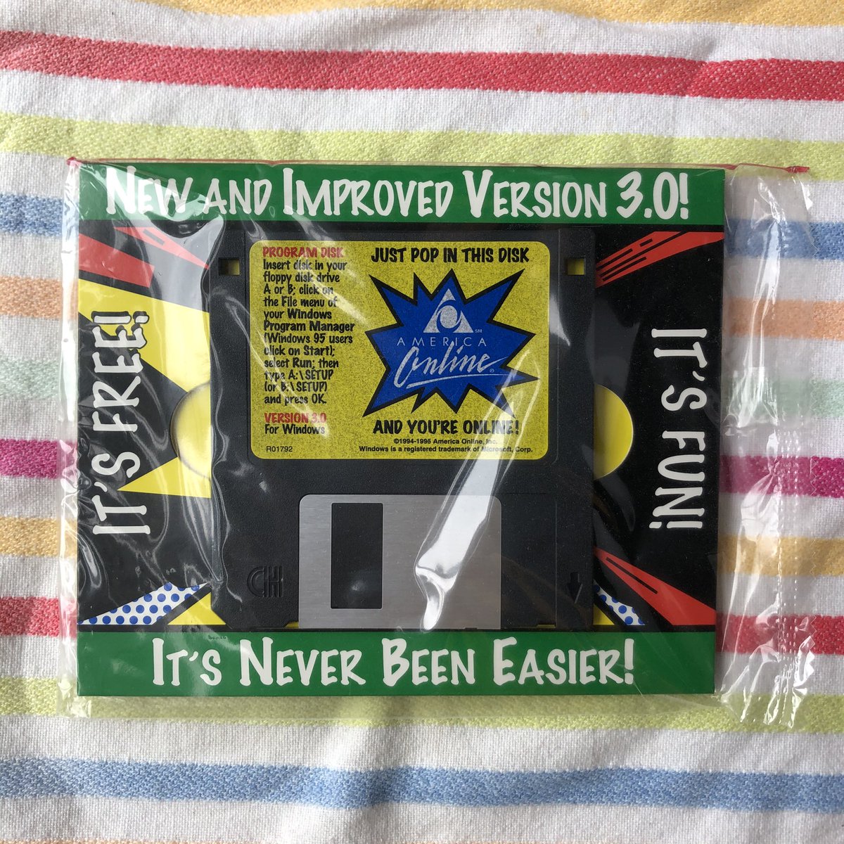 SmithDryGoods's tweet photo. Found dad’s floppys and CDroms. He never took to computers but I think he loved the idea. Anyone collect this kind of thing? #oldtech #obsoletetech #vintagetech #floppydisc #diskette https://t.co/bL2yFqoMcH