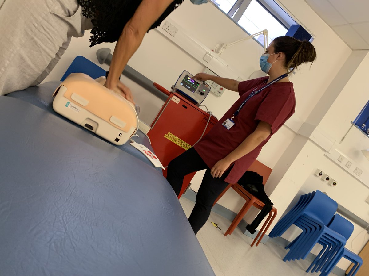 FTResusTeam's tweet image. A new format of BLS Training started today. Book via OWL - eLearning then f2f skills station bookable from completion of eLearning #resus #resusteam #BLS @SomersetFT