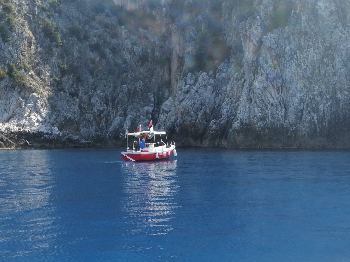 LaConsiglieria's tweet photo. .@cilentonotizie

...si capisce che il #blue è il mio colore preferito? 😉😉😎
#Palinuro #gitainbarca #sole

@anboemo @viaggimperfetti @Barbaga3Gaetano @cittameridiane @OriettasRecipes @calabriaonline @tgr_campania @campaniacoast @TurismoCamp @FlipRuth @paoloigna1 @IveserVenezia https://t.co/ZHmopQAsk6