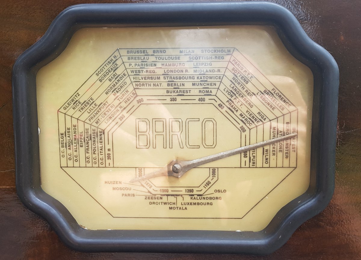 Ribstick's tweet photo. Radio Barco from 1937, fully restored. https://t.co/TT5D0O4yDW