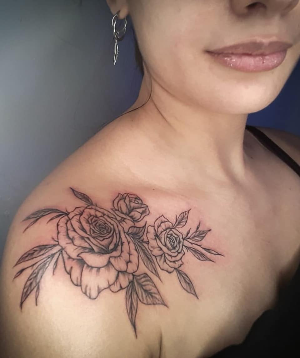 chuloMtzTATTOO's tweet photo. Gracias por volver bella! @MiliMiranda14 #pinchestudiodetatuajes #graciassiempre #tattoosliners #tattoblack #blacktattoo #tattoosexis #tattoogirls #flowertattoo #flores #barridosdelicados https://t.co/b3Tbh1UcLe