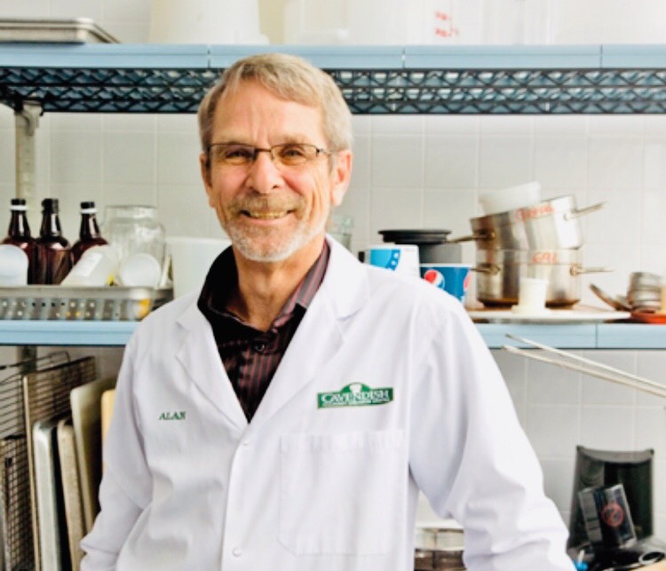 smartestkitchen's tweet photo. CSK wishes our @Cavendish_Farms colleague Alan Thorpe, a very happy retirement adventure that he will embark on tomorrow after 35 YEAR of service to their company: have a wonderful &amp; relaxing future ahead Alan! #WeKnowFood #PEIFoodStory #Retired #Legend #PEI https://t.co/Sm8z32e28s