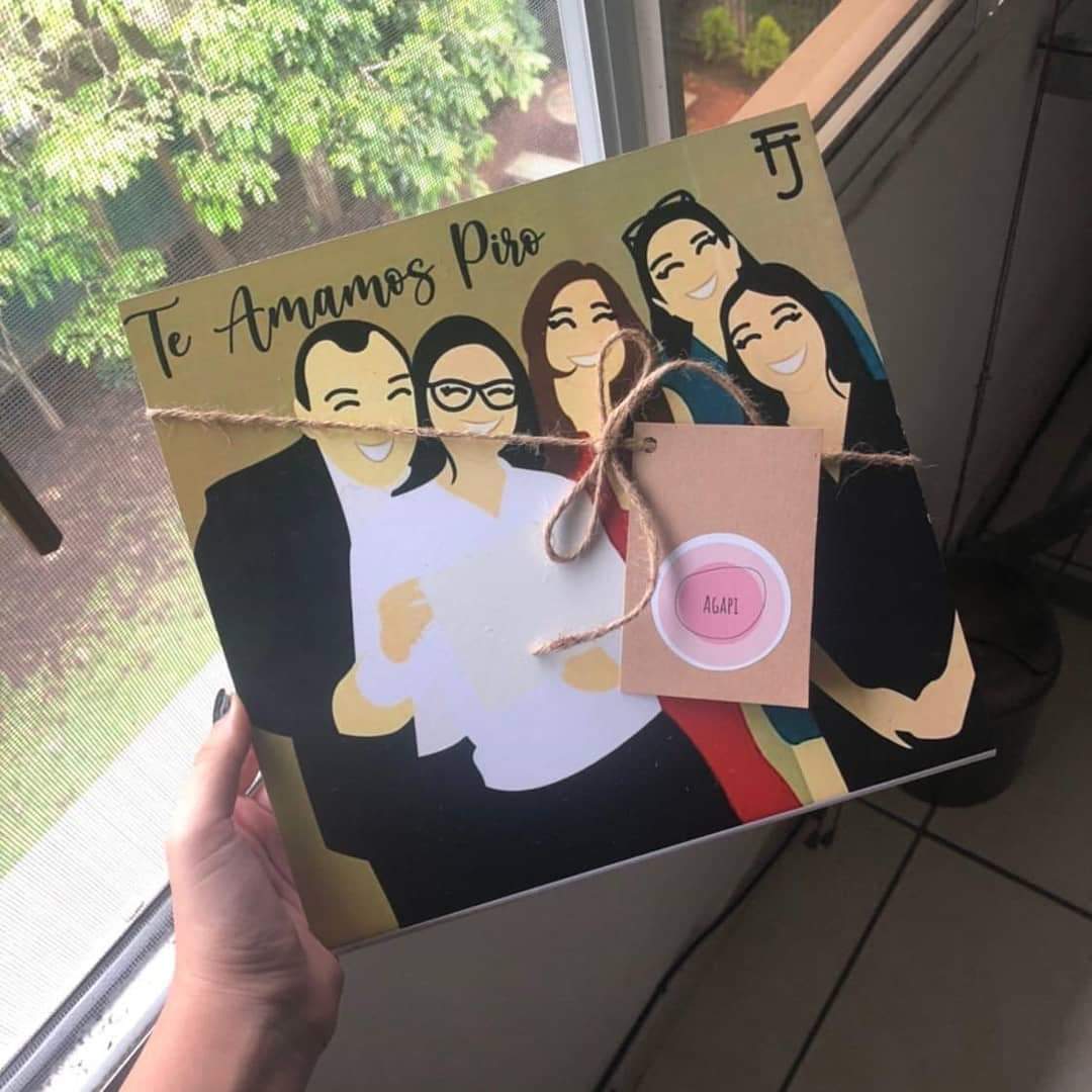 GisoffSV's tweet photo. #ConsumeLocalSV en Agapi SV y encuentra opciones de tazas, sticker y camisetas para personalizarlos como tú quieras. 🤩

IG: agapisv https://t.co/lqwPxTVaSV