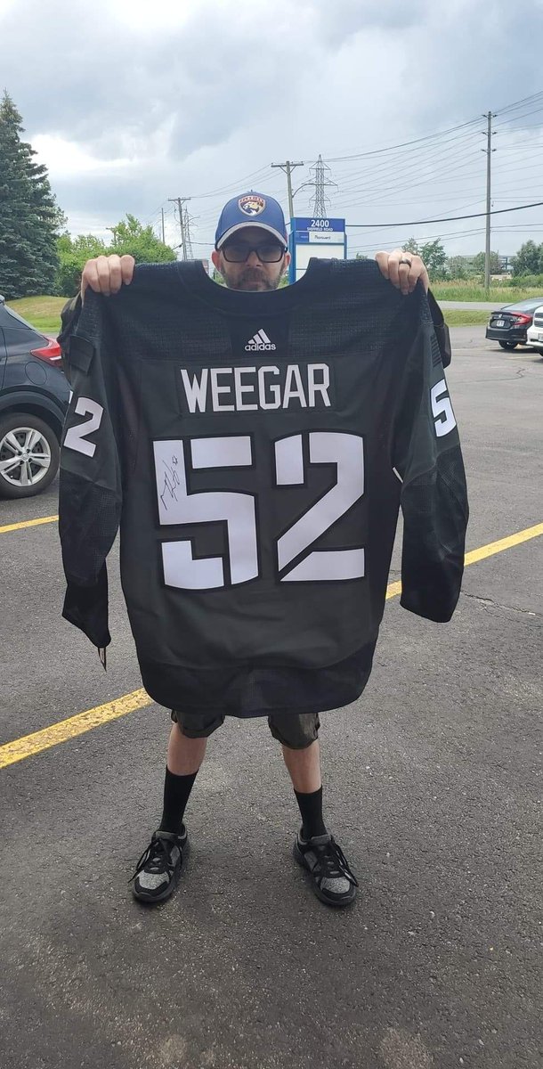 Dragons_Quest's tweet photo. @Dougielarge @Caldwell16 @PTPJacob @FlaPanthers @FlaPanthersPR I love #RyanCavanagh I got the jersey I wanted the Most! @weega52 and #weegarmy. #pantherland Thx you with all my heart best Father's day gift! https://t.co/DqqhJv9UUC