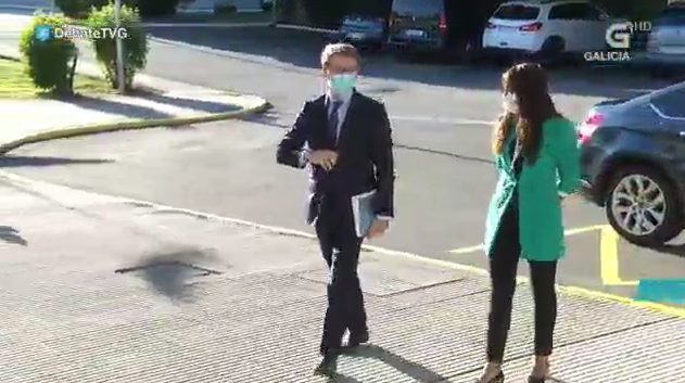Feijóo chega aos estudios da TVG e abre coa súa chave #DebateTVG