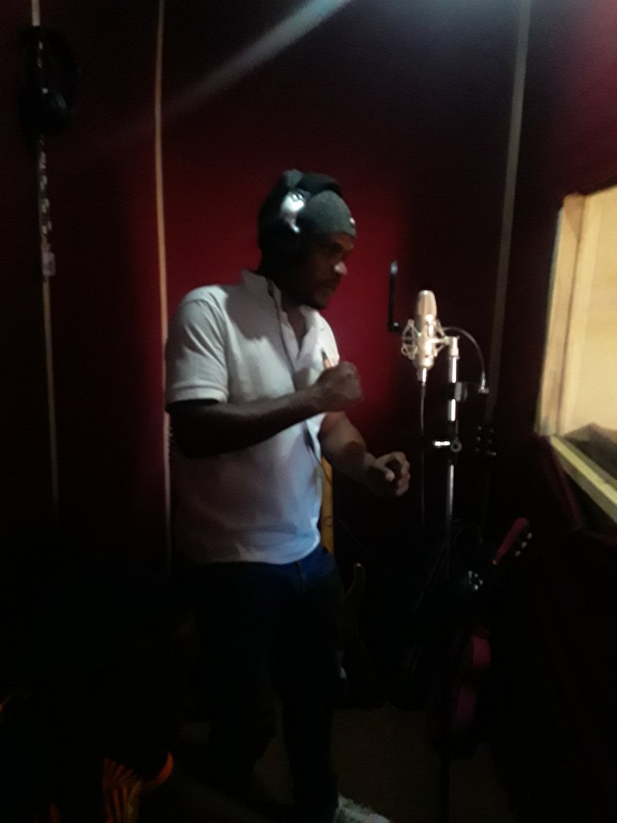 HalalaNzima's tweet photo. Sekunjalo eTHAMBISA RECORDS https://t.co/wFoM65ePXT
