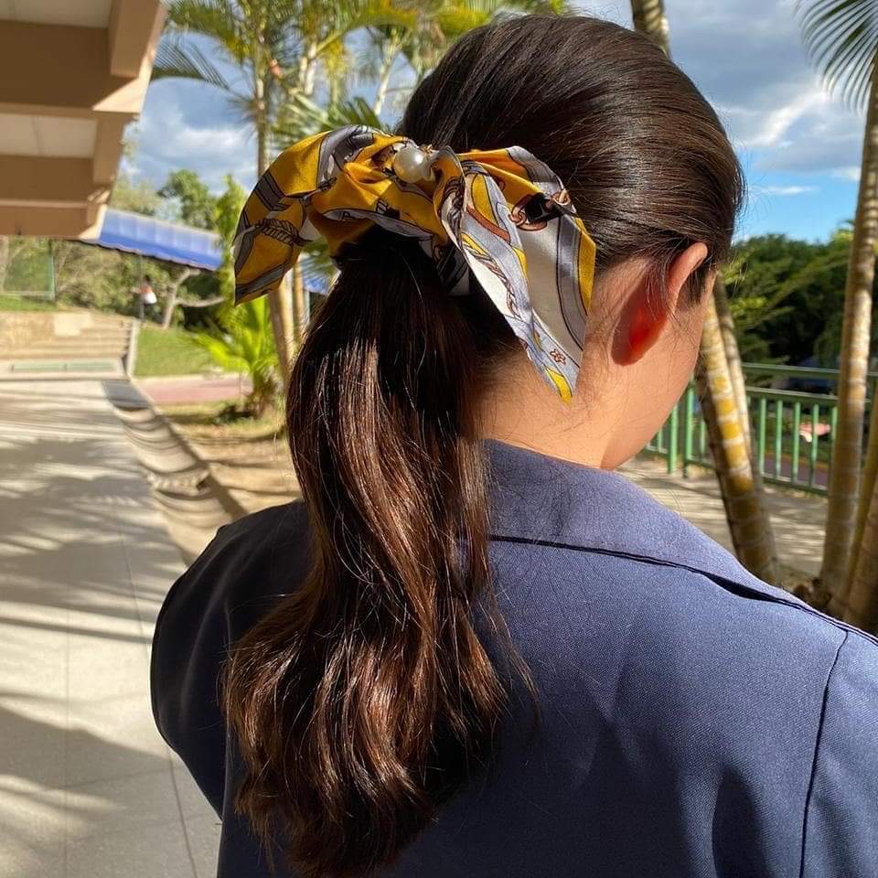 GisoffSV's tweet photo. #ConsumeLocalSV en V and V SV y encuentra lindos accesorios para ellas 👑👩

IG: v.and.v_sv https://t.co/FYoIopCsAL