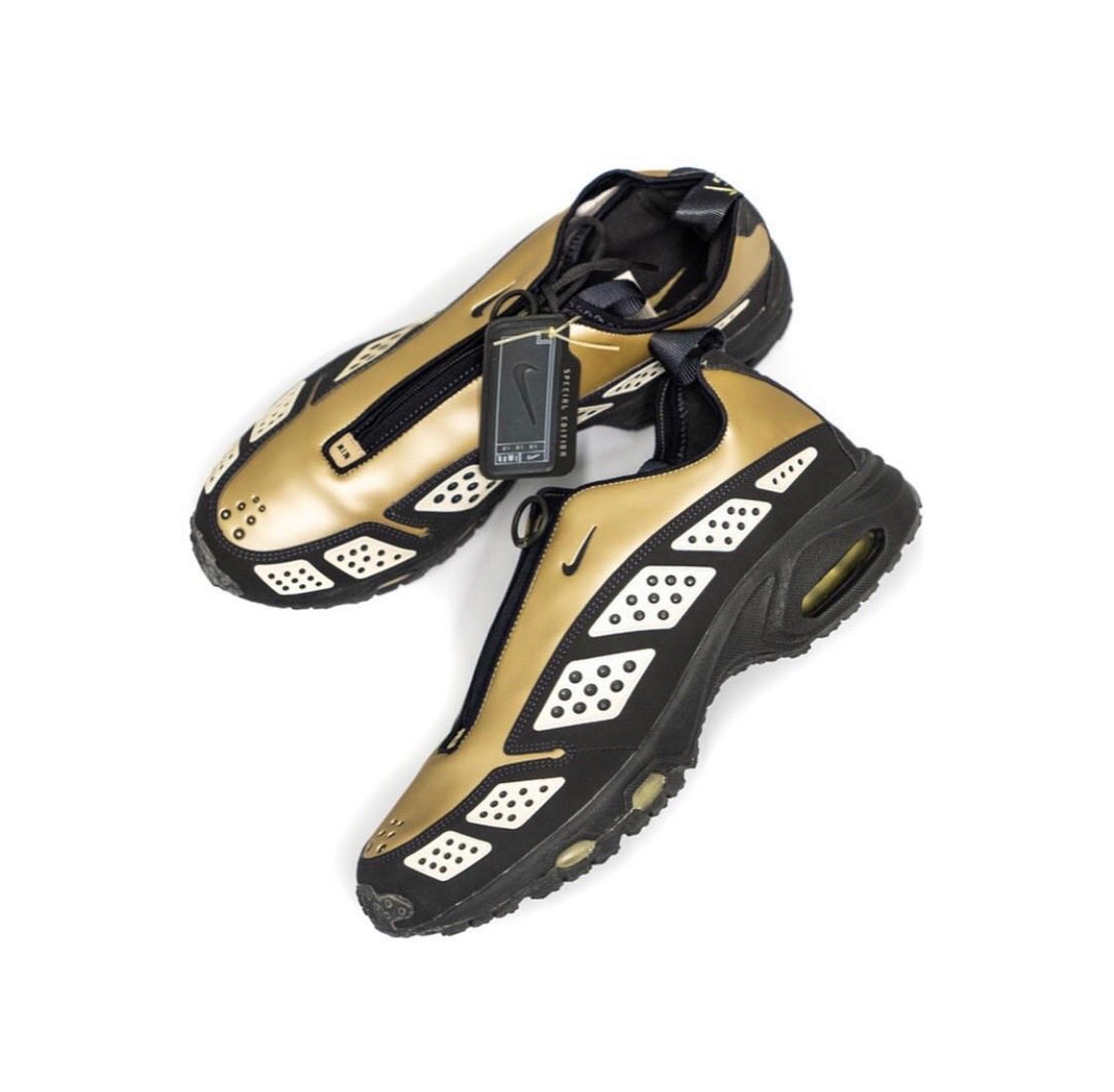 Archive.DNA tweet media