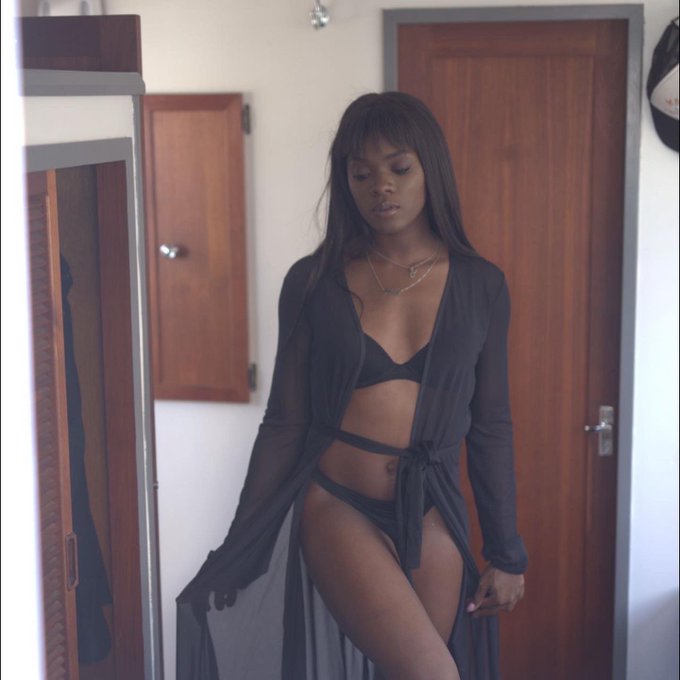1 pic. Wanna creep on me? Go to https://t.co/L1fASUkoRq 
Thank you @NYLAPhotog65 for the pictures ? https://t