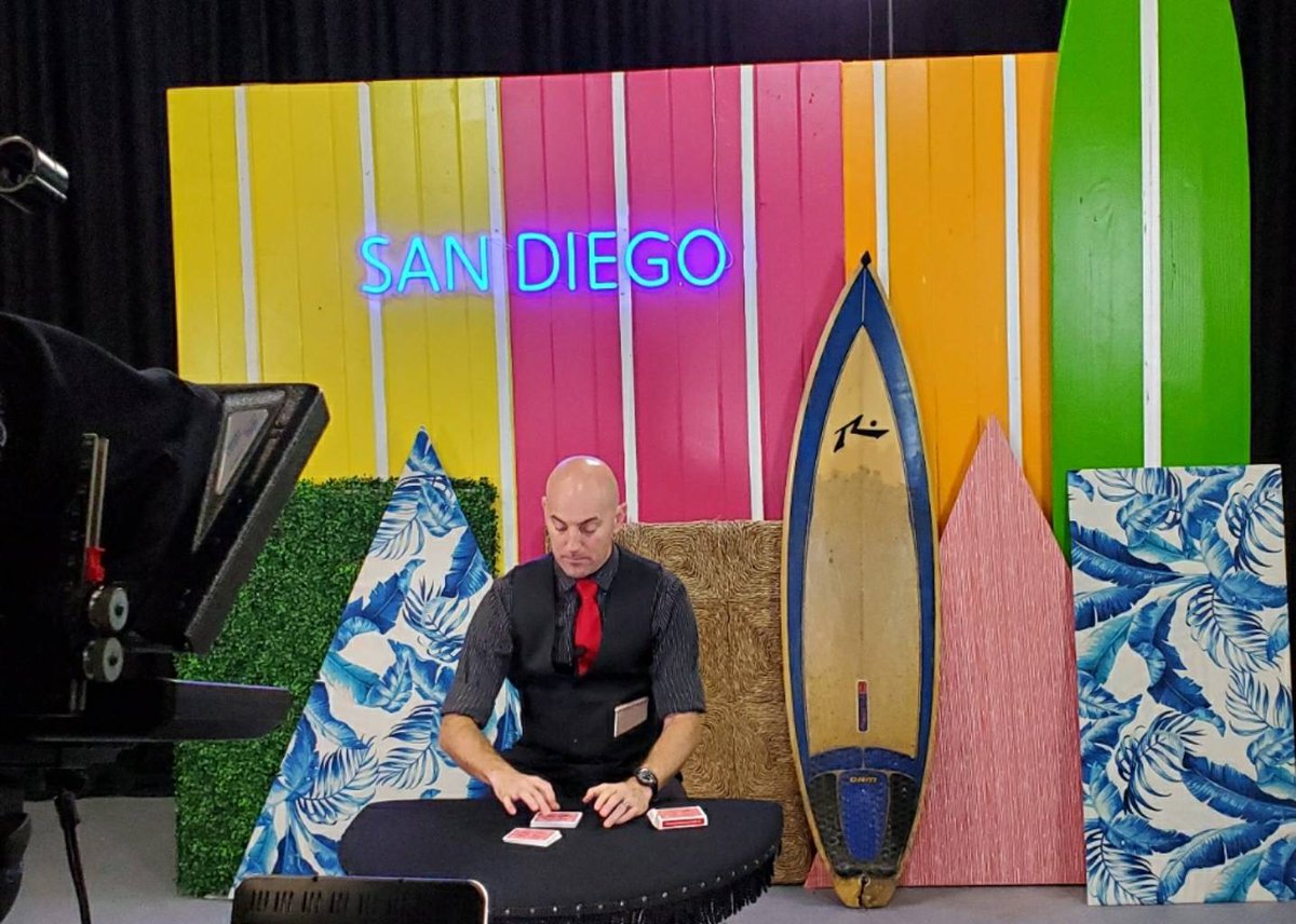 RedSpadeTheater's tweet image. Doing MAGIC virtually through Zoom! This was a MPI (Meeting Professional International) gala!

#mpi
#virtualmagicshows
#liveentertainmentsandiego