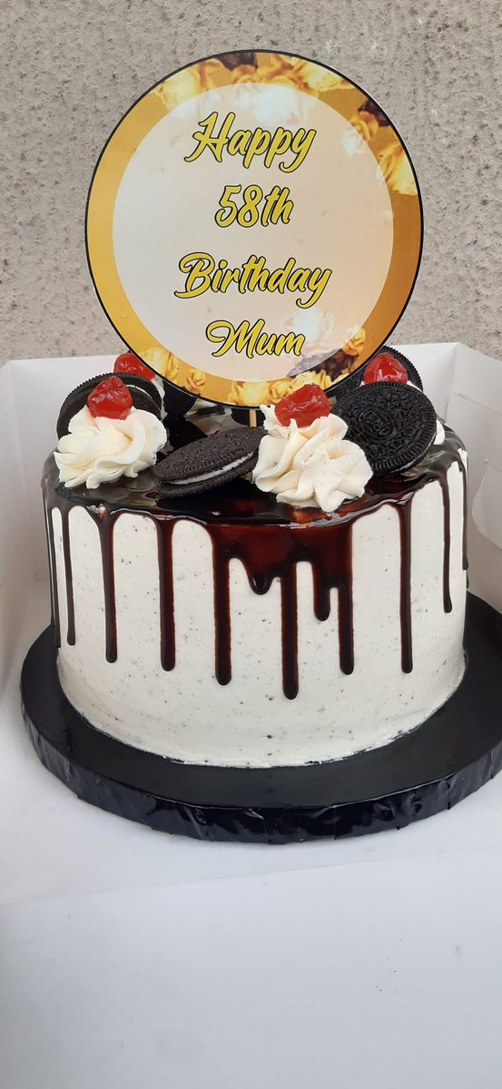 CakesMskay's tweet photo. I make beautiful cakes 
Pls patronise me☺👌
#lockdownextension #mondaythoughts #MondayMotivaton https://t.co/G4LIUamcHz