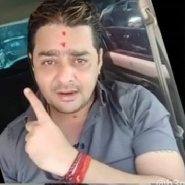 TusharTds's tweet photo. Right now Indians to tiktok  #59ChineseApps #carryminati @RealKingbhau @hindustanibhau https://t.co/Jv0eXUglvX