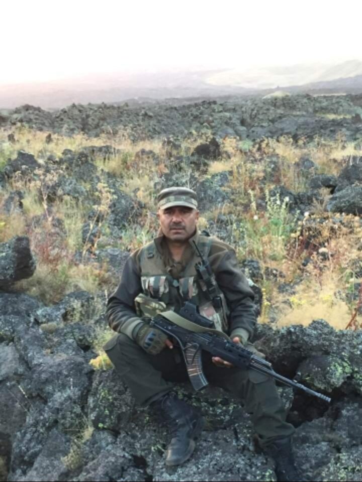 aldran18's tweet photo. Van çaldıran tendürek dağı kırsalında güvenlik korucusu (korucu başı) ahmet kaplan mayına basarak ağır yaralanmıştır allah acil şifalar versin inşallah https://t.co/NJcENjSP6B