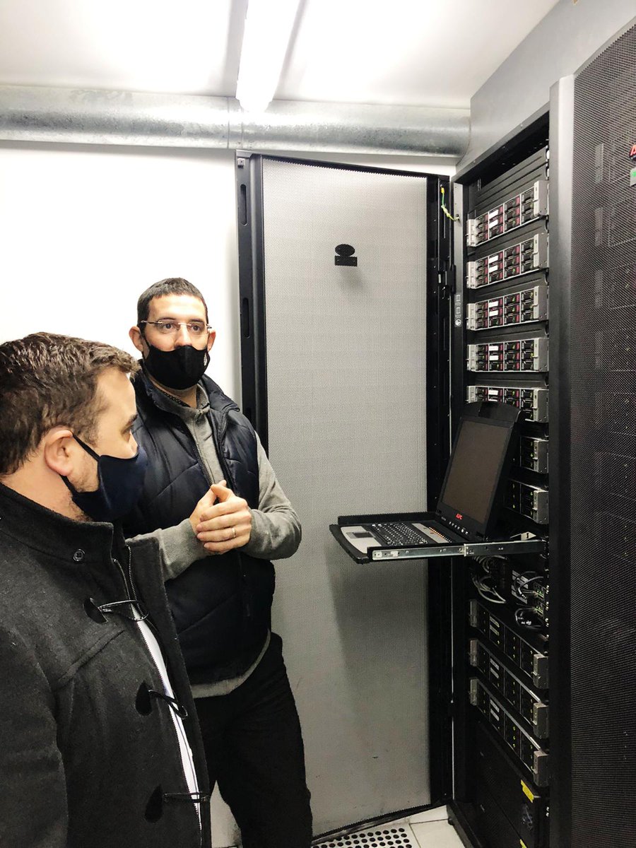 camaldonado102's tweet photo. Compartimos imágenes de la visita de la semana pasada, de nuestro Diputado Sebastián Ca ▶1⃣0⃣2⃣l y el Diputado Alvaro Perrone al Centro de Monitoreo de Videovigilancia de Maldonado 📼🚔
#sebastiancaldiputado #lista102 #cabildoabierto #cabildoabiertomaldonado https://t.co/gbAhgKz5O2