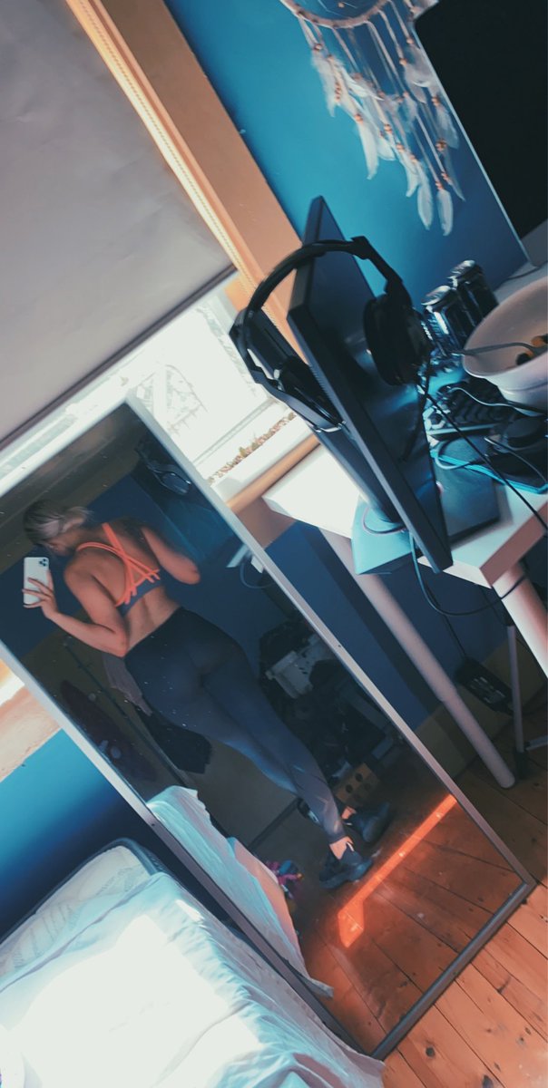 OnlyFans tweet media