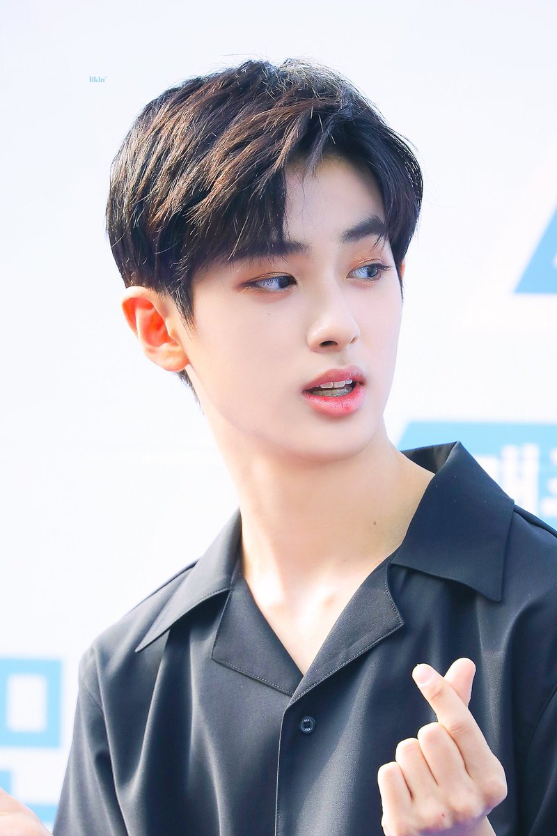 190630 프로듀스X101 세 번째 블루카펫
#김민규 #민규 #KIMMINKYU #MINKYU