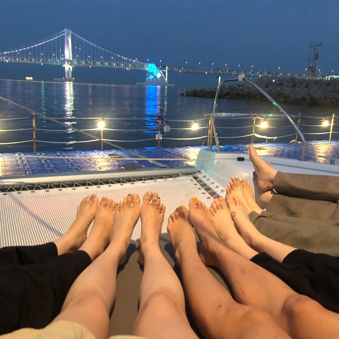 MinaringAngel's tweet photo. Girls night out, Busan. https://t.co/d8G7vmyBRD