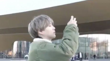 taehyung and yoongi photographing each other, a very wholesome, beautiful thread: