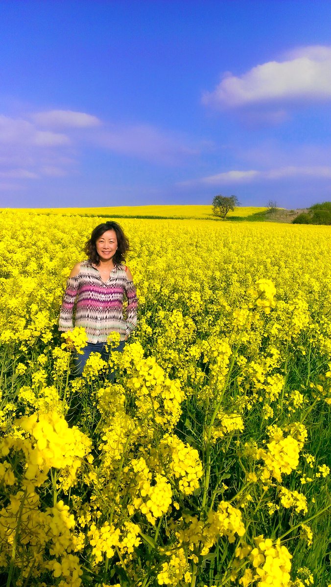 AnnTran_'s tweet photo. Colors are the smiles of nature. ♥Leigh Hunt
#germany #april2014 #travel https://t.co/qFtDkK9aX7
