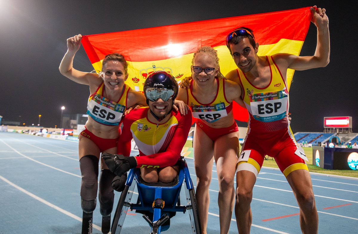 sanitas's tweet photo. Grandes campeones, jóvenes promesas, enormes deportistas todos. Nos sentimos muy orgullosos de poder cuidar de los deportistas olímpicos y paralímpicos españoles que continúan su camino a Tokio con la ilusión intacta y más ganas que nunca 💙 @COE_es @Paralimpicos  #ImpulsoSanitas https://t.co/ykphnqp0E7
