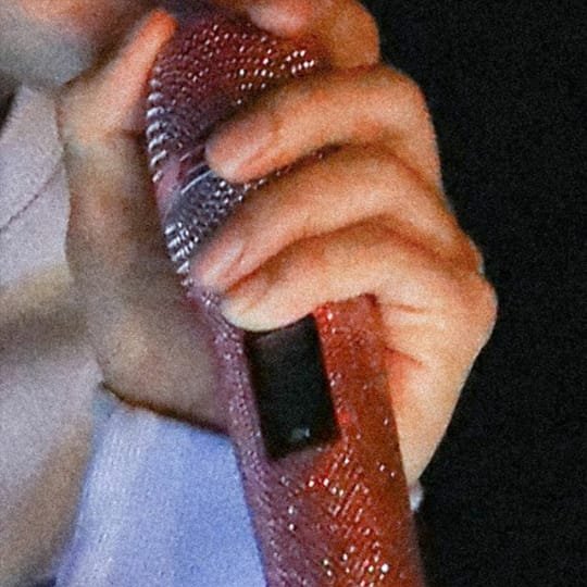 Seokjin& #39;s hands: @BTS_twt