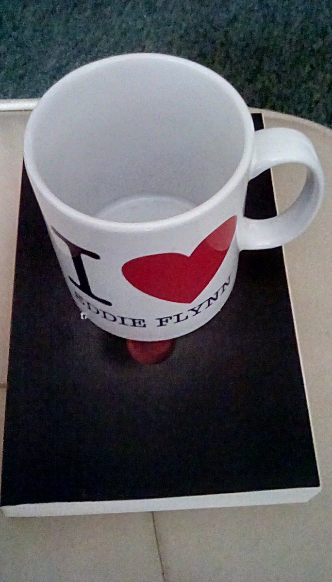 ravencrime's tweet photo. Finished #FiftyFifty. 
The mug never lies..
@SSCav 
#CrackingRead https://t.co/kykK9SCI0k