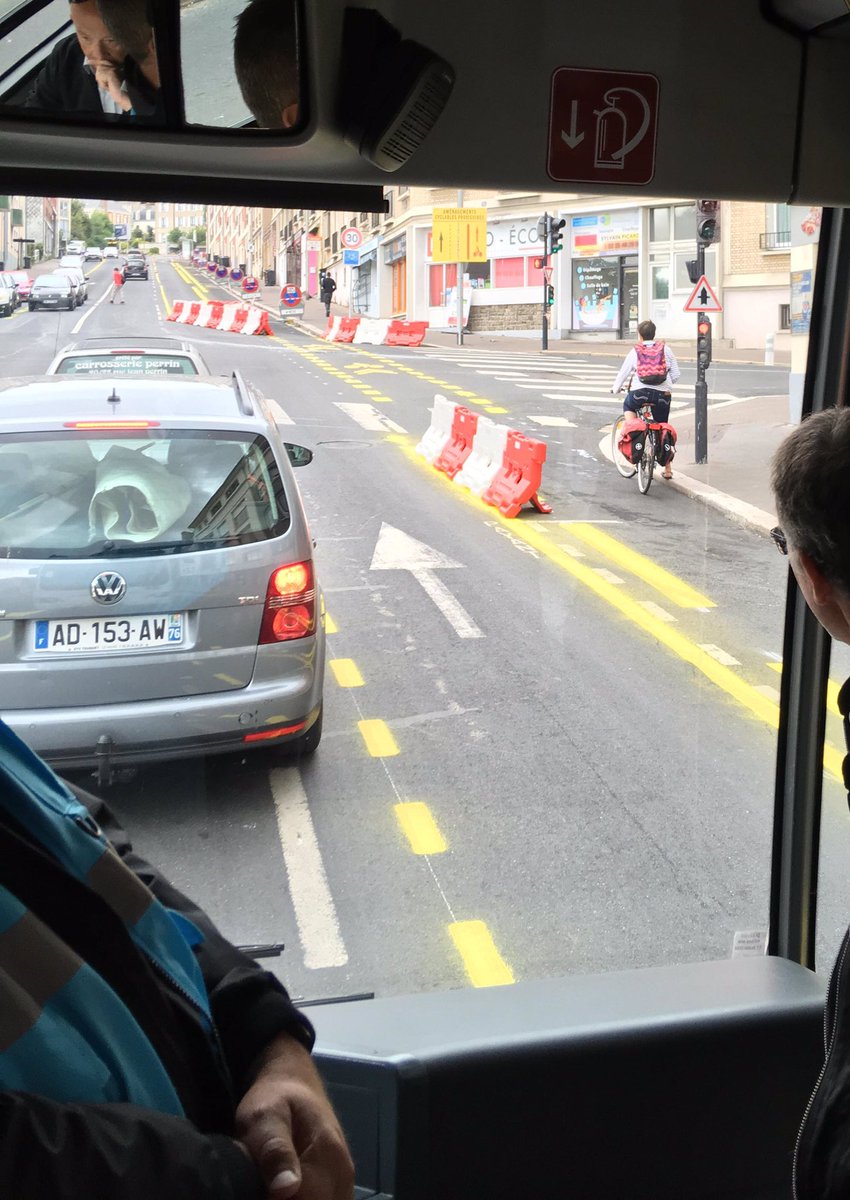 LaRoueLibre_LH's tweet photo. Nouvel aménagement de 2,5 km !
✅ Montée en ville haute à l’ouest @LH_LeHavre
📗propositions de nos Cafés Mobilités
🚧 d’Ingouville jusqu’à l’entrée dans Sainte Cécile @FORTtourneville @LeTetris @LhLyceeMonet @StJosephLeHavre https://t.co/njXeg5Ywef