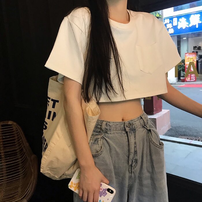 ClosyStuffy's tweet photo. ♡พร้อมส่ง♡ #cp43 เสื้อครอปแขนสั้นคอกลม 🧸Price: 270฿
สี: ขาว ขาว-ดำ
ขนาด : รอบอก 40 ยาว15 ไหล่กว้าง17 รอบรักเเร้18 แขนยาว8 รอบเเขน 16
เนื้อผ้าคอตตอนผสม https://t.co/N4FSg9Aq1J