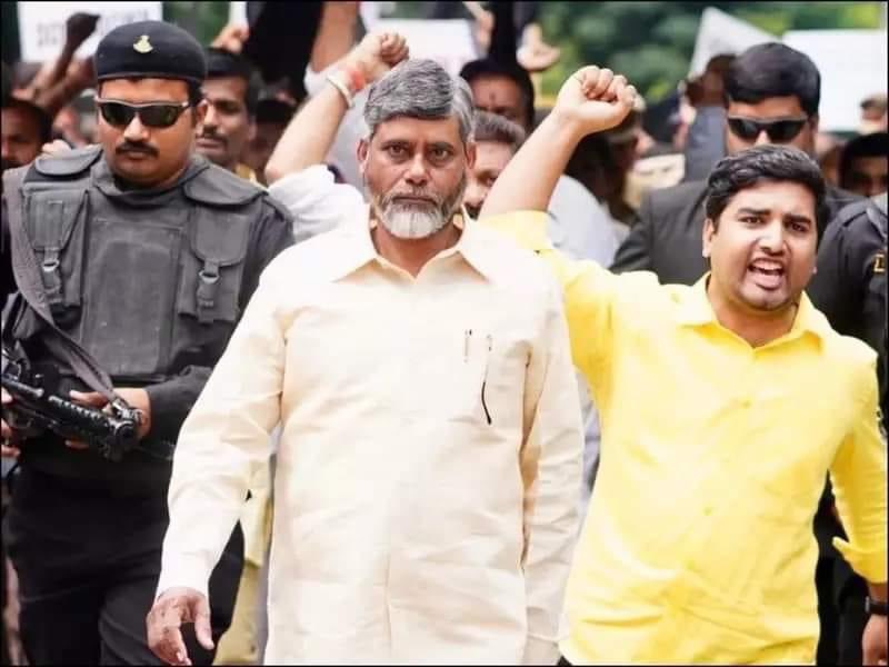 EbsOuMEUYAECASp?format=jpg&name=900x900