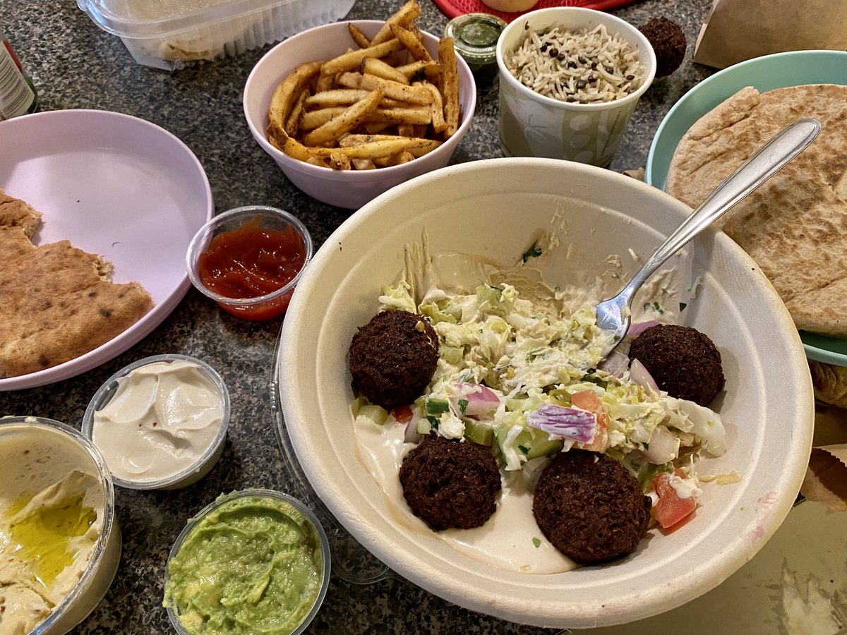 mfonderkaye's tweet photo. Last night’s @Shoukfood #DTSS hood drop was amazing.
Is it Sunday yet?
#SilverSpring #HolySHOUK https://t.co/w75eDtbxjN