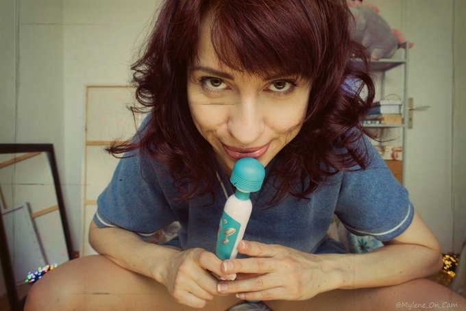 🌸Find more here: https://t.co/H5vzKNqPfi  #MagicWand #hotwife  @C0ekieM0nster @camgirlfollow @Die_oficial<a href="/tag/magicwand"class="tags">#MagicWand</a><a href="/tag/hotwife"class="tags"><span>#hotwife</span></a>