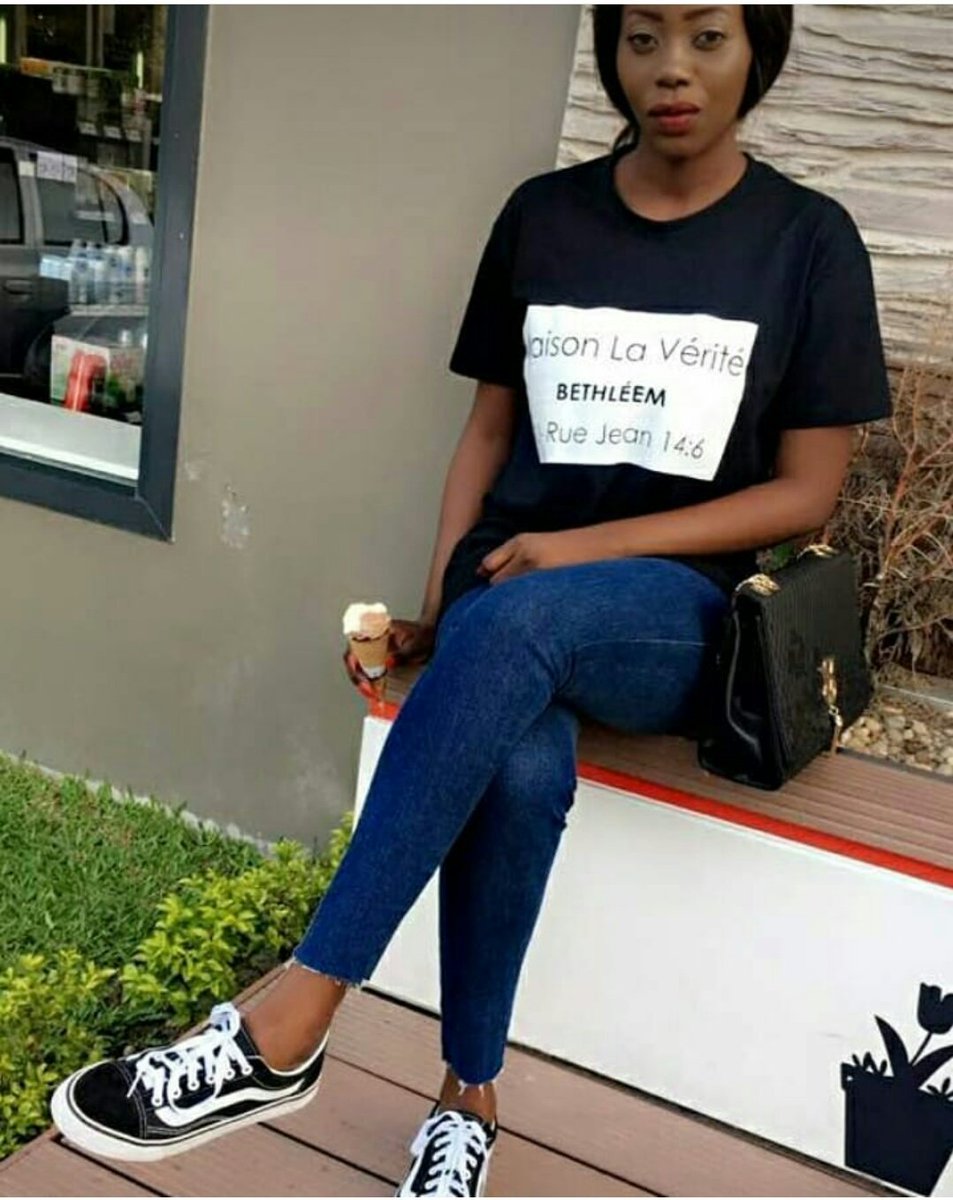 Republiqverite's tweet photo. #republiquelaverite posée avec  @kate_baouro with her MaisonLaVerite Bethléem tshirt of the #MLVCAMPAIGN18. https://t.co/5VQfyxPODz