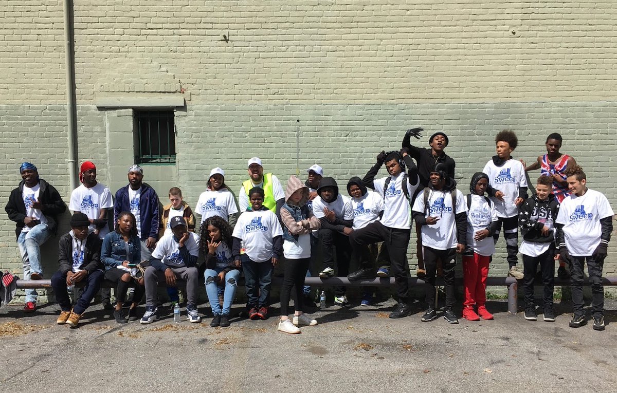 visions_green's tweet photo. In these strange times, we are counting on you to help the youth of Rochester. Due to COVID19, our fundraising needs are greater this year than ever before. Any donations are appreciated at this time! 
https://t.co/v4OQLf4sUL https://t.co/3ZRBbjXilT