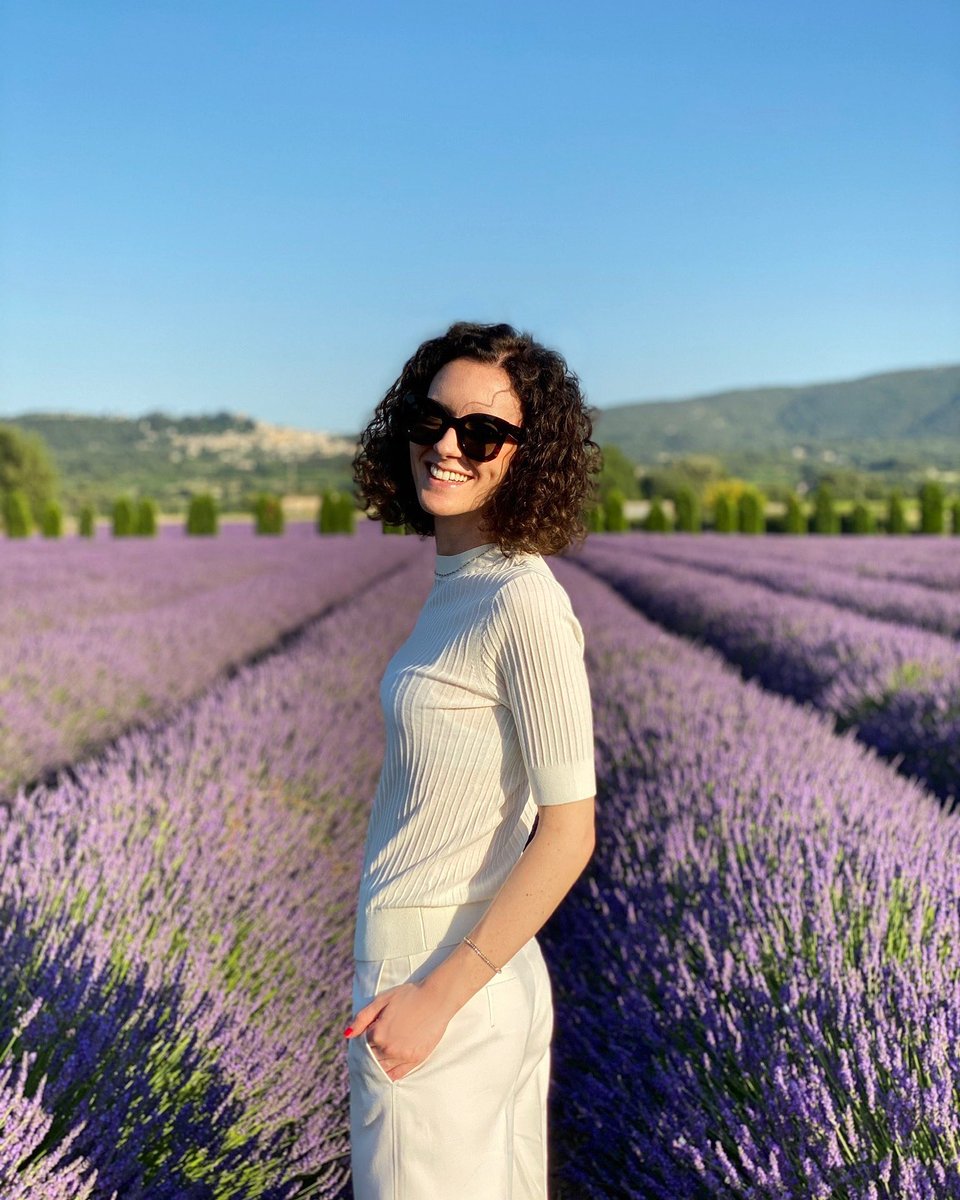 s_ruffini's tweet photo. Last week was #internationalpollinatorweek and I spent part of it in the south of France, surrounded by bees and lavander🐝 #beesfeedtheworld https://t.co/qs2Jz1NRrP