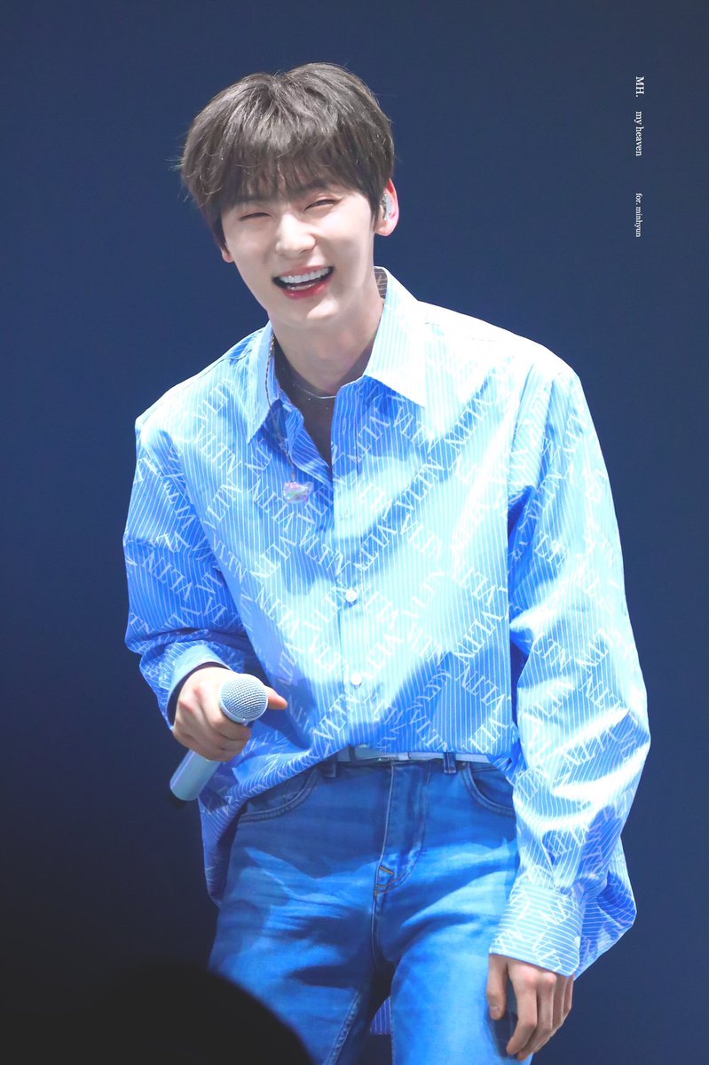 ymeitong's tweet photo. Blue always steal my heart 💙💙💙💙

标准的蓝色控 https://t.co/mAiIYPMfr4