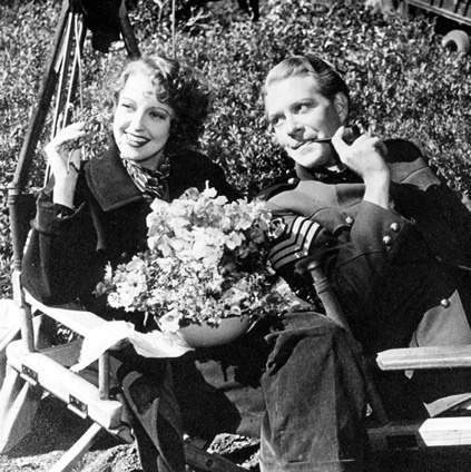 ClassicMovieHub's tweet photo. Jeanette MacDonald &amp; Nelson Eddy on the set of Rose Marie, 1936... https://t.co/vMpRme4F4N