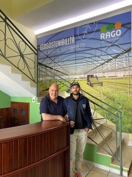 Postharvest_Dir's tweet photo. RAGO Group is one of the leading Italian producers of washed, packaged and ready-to-eat #salad, and the second biggest exporter of rocket in Europe. @TOMRAFood machines guarantee the selection #minimallyprocessed #postharvest #poscosecha #postcosecha https://t.co/lFJX6sspPd https://t.co/ceSGGuH8mz