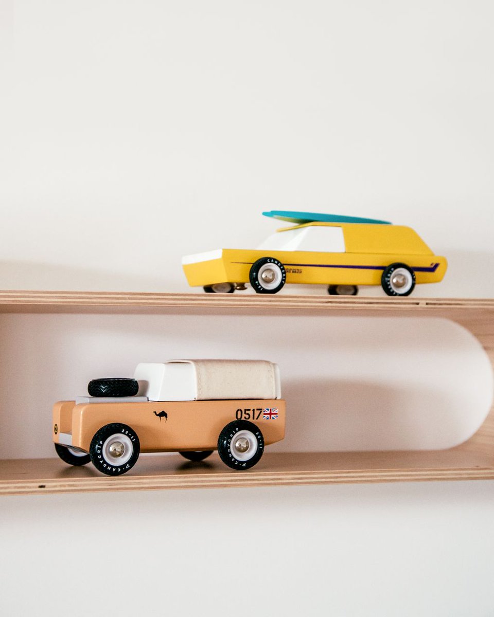 We 💛 <a href="/CandylabToys/">Candylab Toys</a> delivery day
The Surfman and Drifter Sahara have been restocked along with lots of others favourites 🏄
buff.ly/2IJ6Vwh
#candylab #candylabtoys #drifter #driftersahara #surfman #surfing #surfingmum #surfingdad #collectable #collectabletoys #uniquetoys