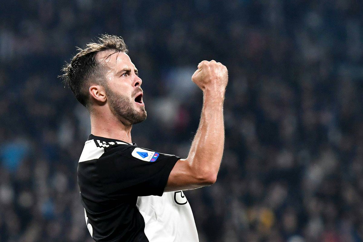 👋 اتفاق بشأن انضمام <a href="/Miralem_Pjanic/">Miralem Pjanic</a> إلى #برشلونة مقابل 60 مليون يورو + 5 ملايين كمتغيرات، وذلك بموجب عقد مدته 4 مواسم وبشرط جزائي قيمته 400 مليون يورو. اللاعب البوسني سيظل في صفوف ناديه الحالي يوفنتوس حتى نهاية المنافسات الرسمية لموسم 2019-2020.

💙❤️ #PjanicCuler