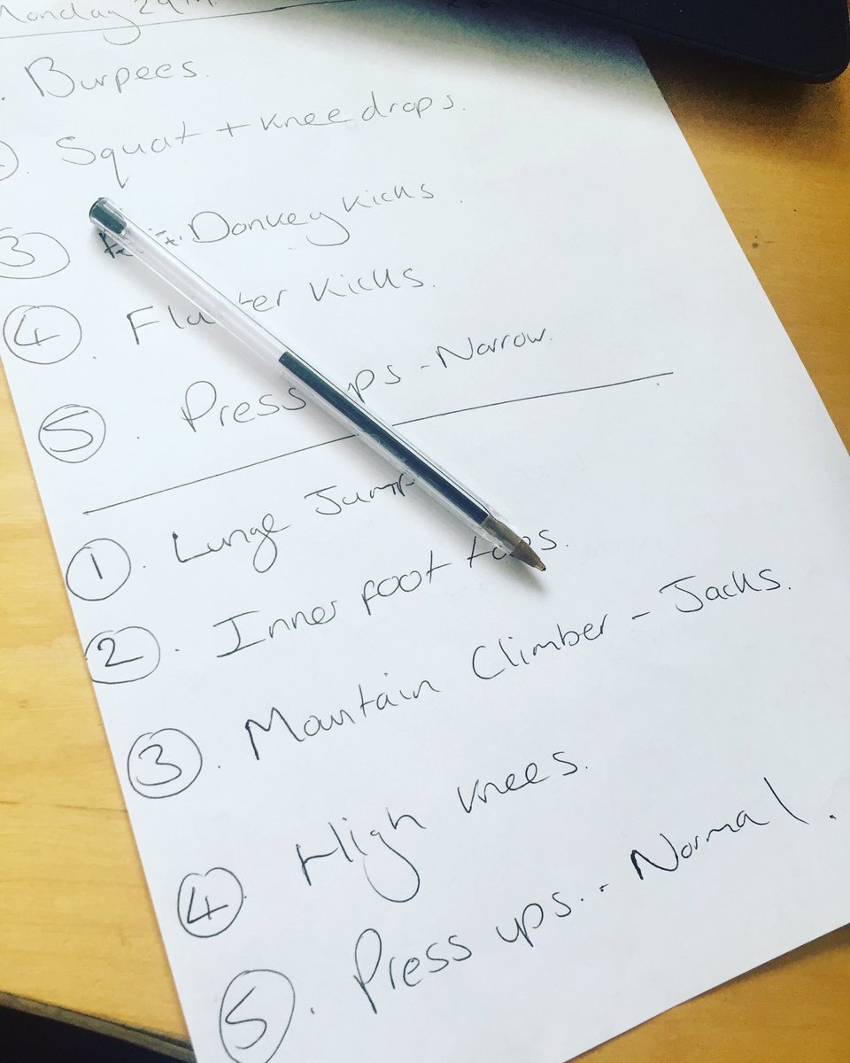 3rphysiotherapy's tweet photo. Had a stressful day? Join me live in 60 minutes on Facebook/instagram for high intensity sweat session👊
#sweatsession #burpees #hiitworkout #freeexercisesession #livebootcamp #cardio #fitness #mondaymotivation #ExerciseAtHome #getfit https://t.co/GYKXS8lxWP