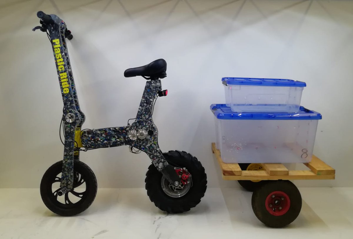 SECTEI_CDMX's tweet photo. Un proyecto de contenedores reutilizables y otro de un scooter eléctrico fabricado con plástico reciclado, fueron los ganadores en los concursos de economía circular y movilidad del Reto Verde CDMX, auspiciado por la SECTEI. @EmbaMexFin @LaSEMOVI
#RetoCDMX https://t.co/wug78j24bO