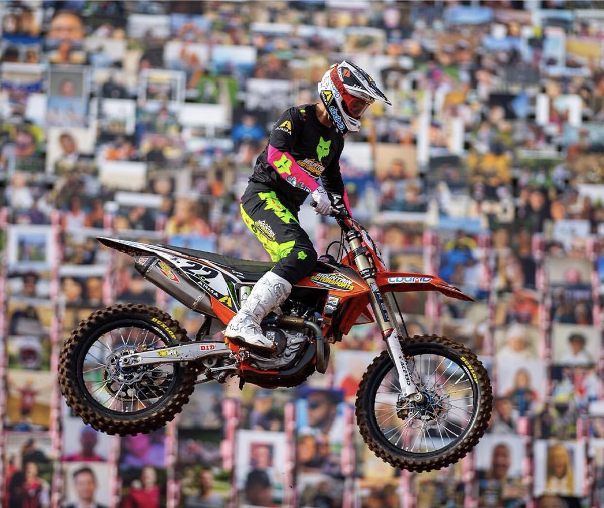 Chad Reed In The New ‘VENIN’ Fox Gear!!!