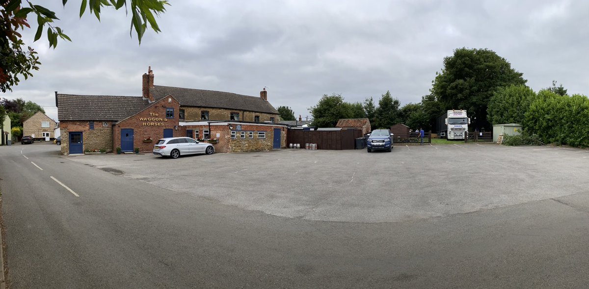 ShaneH180's tweet photo. Bit of a different load today delivering this magnificent mobile bar of @ErnestVenues to the Wagon and Horses Caythorpe #impressive #bar #pub #lorry https://t.co/Ut5b2Z8VmJ